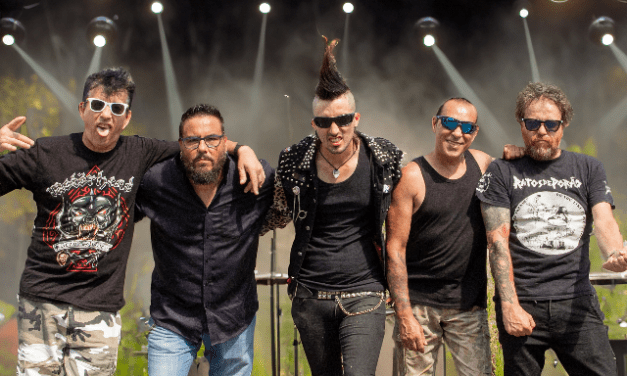 Kruela nos presenta su canción «Dime», incluida en su nuevo álbum «Volver»