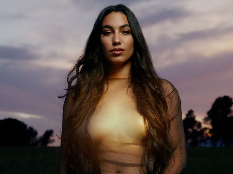 María José Llergo se presenta en EMDT con su nuevo disco «Ultrabelleza»