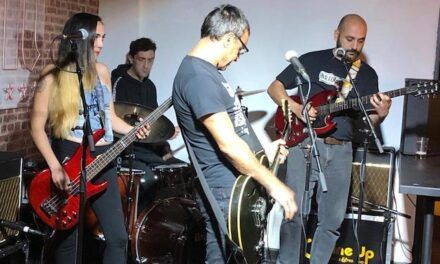 Descubre la banda de rock The Siestones y su nuevo single «Mundo Absurdo» (feat. Txarly Usher)