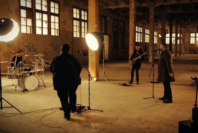 Superatomica lanza su nuevo videoclip «Last Dance»