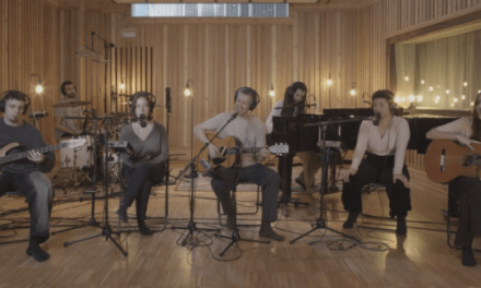 Miguel Guzmán estrena el tema «Sin boca» en directo en Metropol Studios (Madrid)