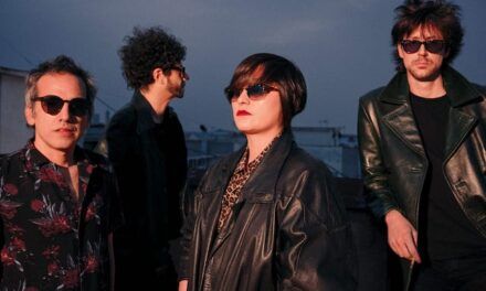 Papaya estrenan su nuevo single y videclip “Al este de Mojácar” (feat. Kurt Savoy & Mercedes Ferrer)