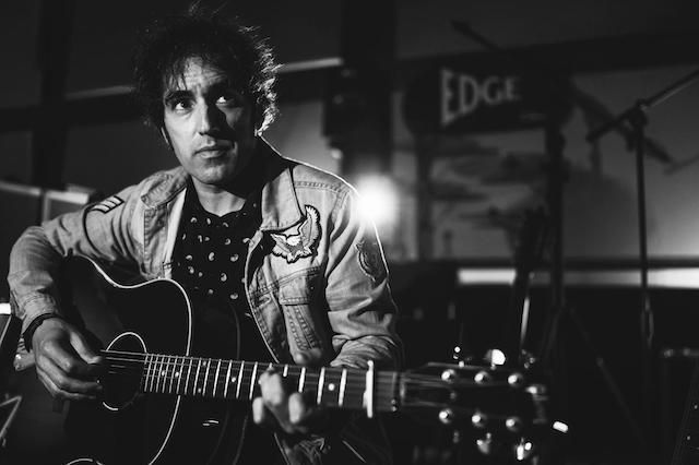 Juan Castro se presenta en EMDT con su primer disco «Salto al vacío»