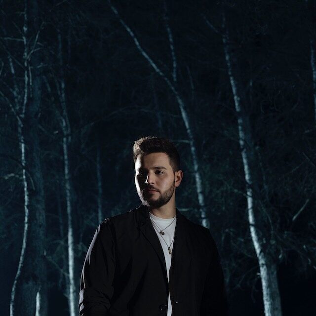 Víctor González publica su nueva canción y videoclip «Se Nos Hizo Tarde»