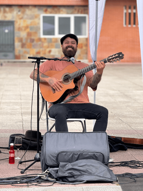 Entrevista al cantautor Asier Talanda