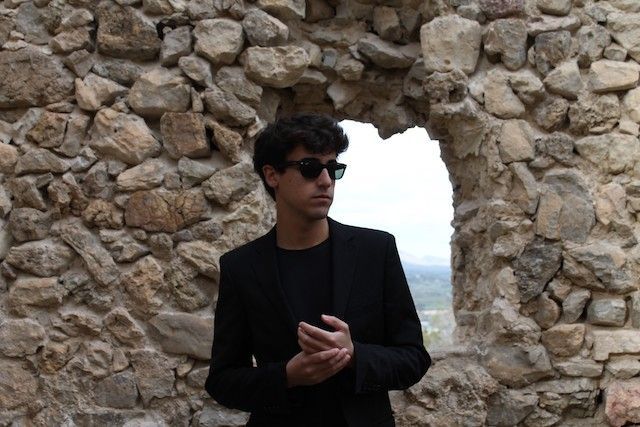 VicSan nos presenta su EP debut «Aunque Retumbe El Llanto»