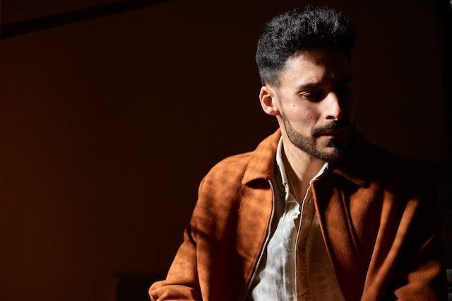 Descubre la música de Pablo Vázquez y su EP debut «Cometas»