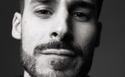 Pablo Vázquez nos presenta «El Rayo Verde», segunto tema de su EP debut
