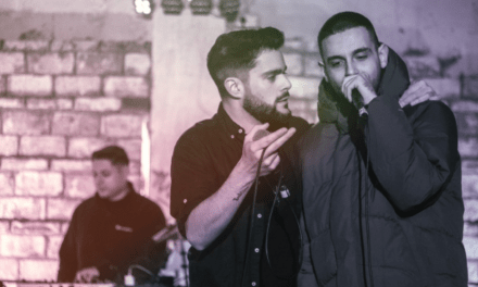 Descubre la música de Dinel y su nueva canción “Ojala Fuese Ella”, junto a su compañero Edgar. 