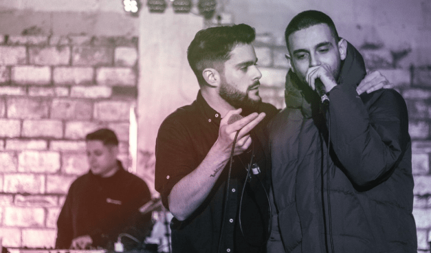 Descubre la música de Dinel y su nueva canción “Ojala Fuese Ella”, junto a su compañero Edgar. 