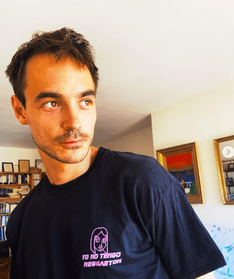 Ulises de Itaka: «Ya ho tengo Reggaeton» – Un Viaje Delirante y Exitoso