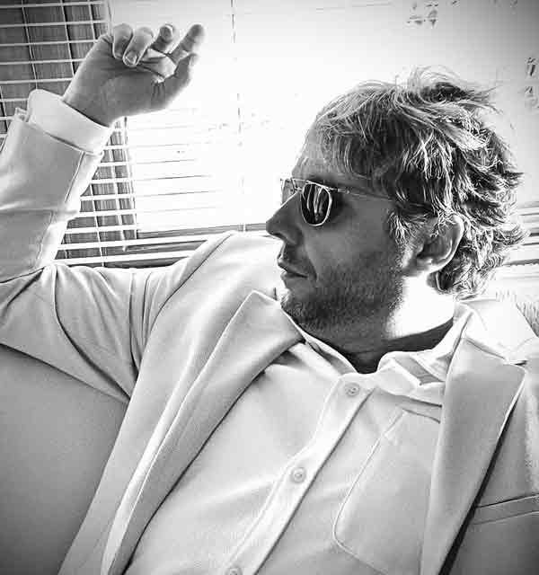 Villanueva publica «No me obligues a quererte», tercer adelanto de su nuevo disco