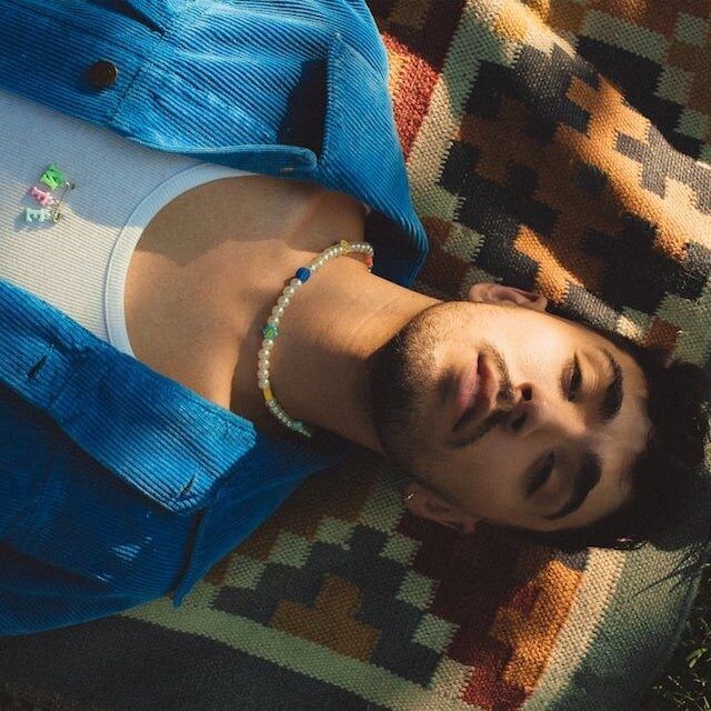 Alez estrena «Mentalfísica», primer single de su nuevo proyecto