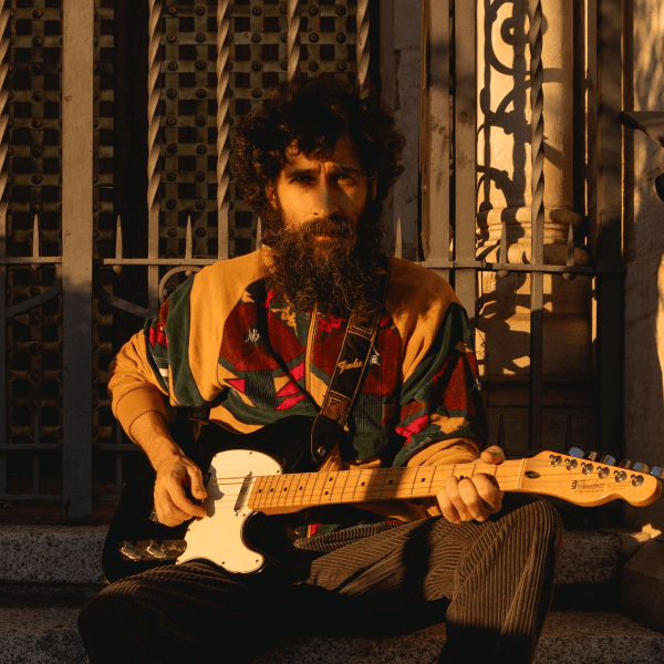 Ángel Stanich estrena ‘Poquita Fe’: el sorprendente tercer adelanto de su nuevo álbum
